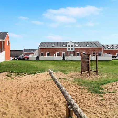 Ilka - 2-3km From The Sea By Interhome